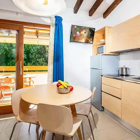 Villaggio Nidos Feriepark 3*