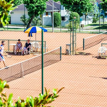 Feriepark Villaggio Nidos 3*